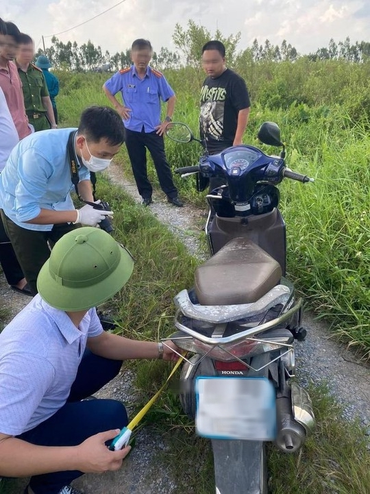 Ph&aacute;t hiện thi thể nữ giới ở c&aacute;nh đồng, nghi bị s&aacute;t hại - Ảnh 1.