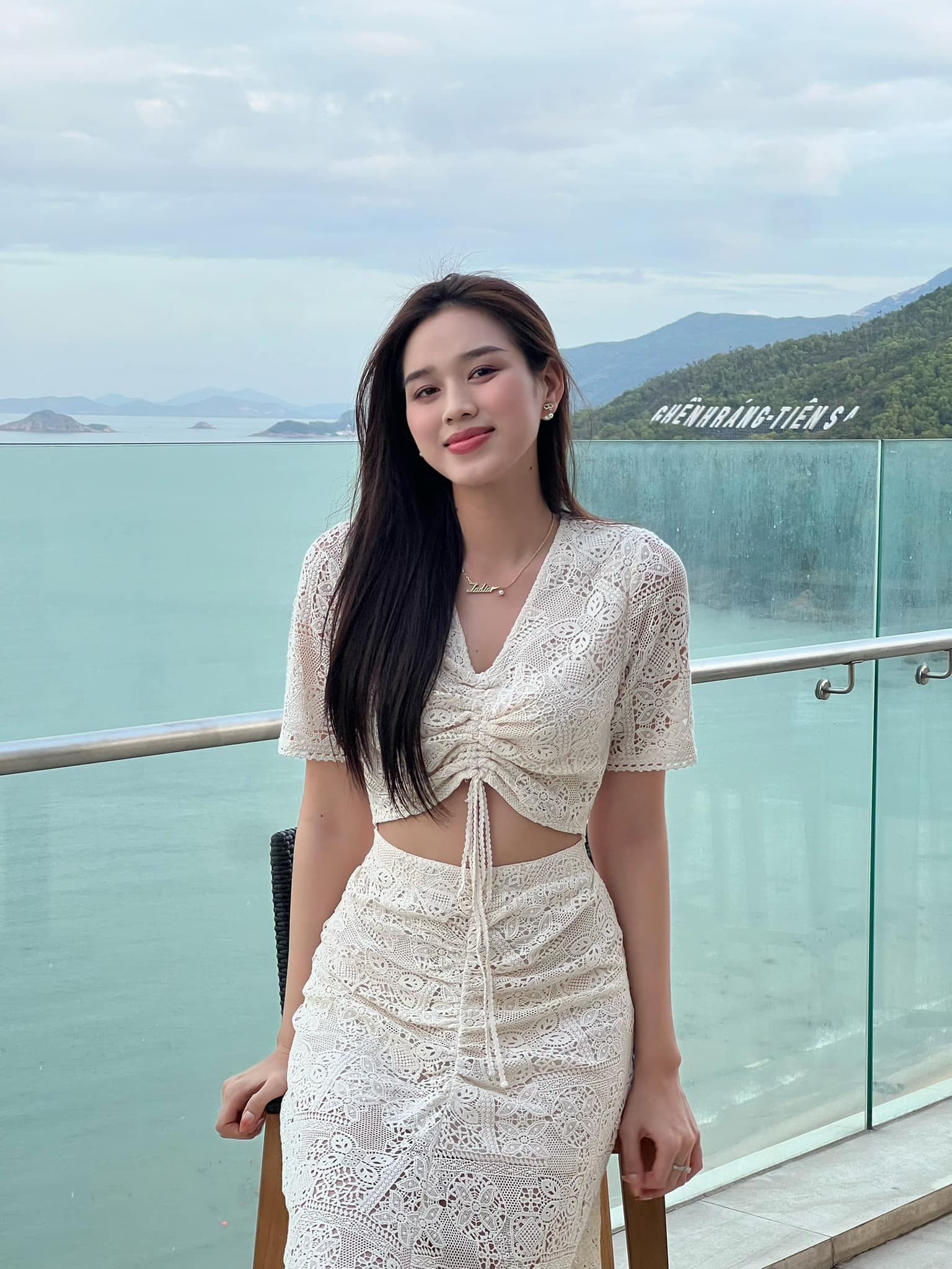 Loạt mỹ nh&acirc;n Việt quyến rũ trước biển - Ảnh 11.