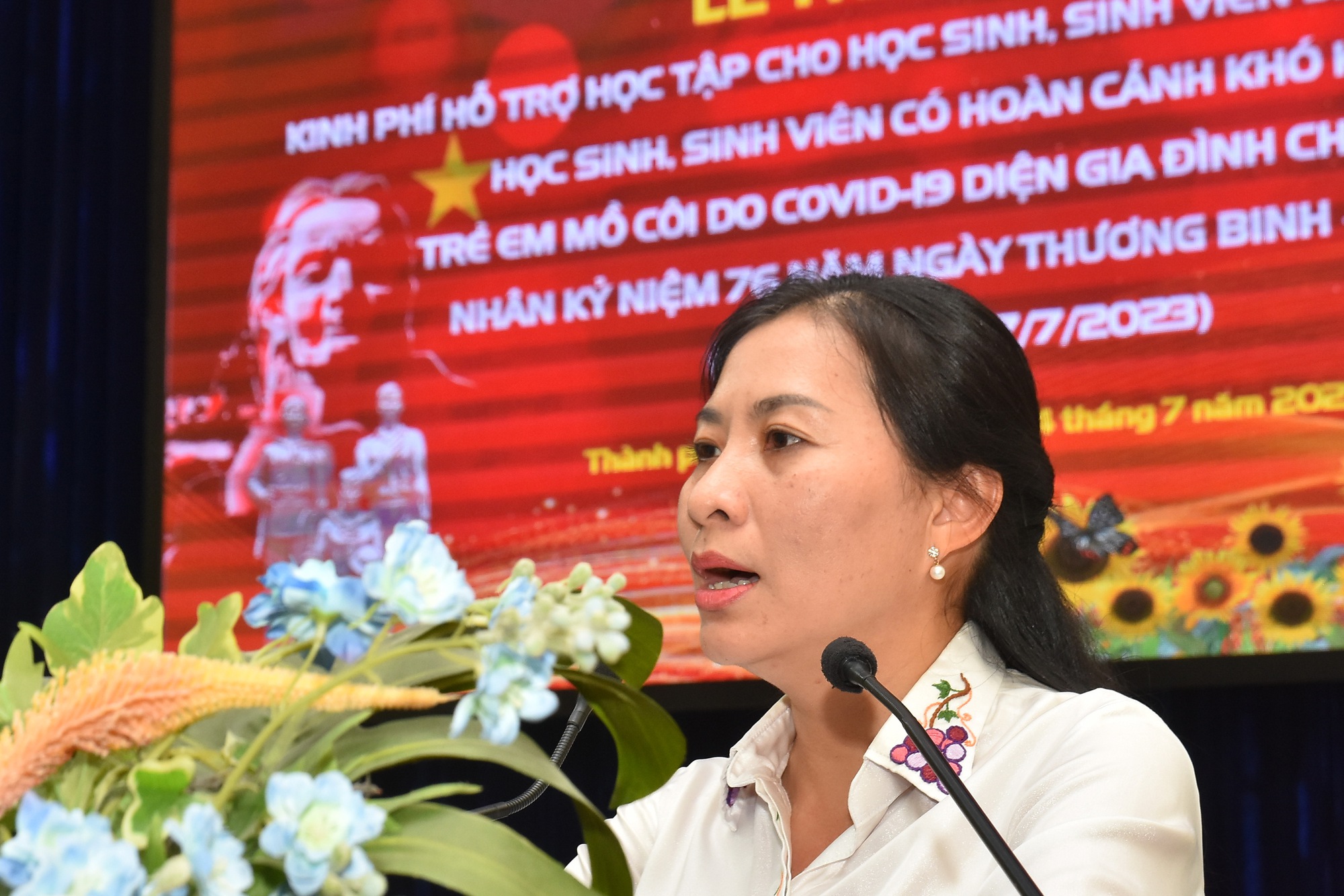 Tiếp sức học sinh, sinh vi&ecirc;n gia đ&igrave;nh ch&iacute;nh s&aacute;ch viết tiếp truyền thống gia đ&igrave;nh - Ảnh 4.