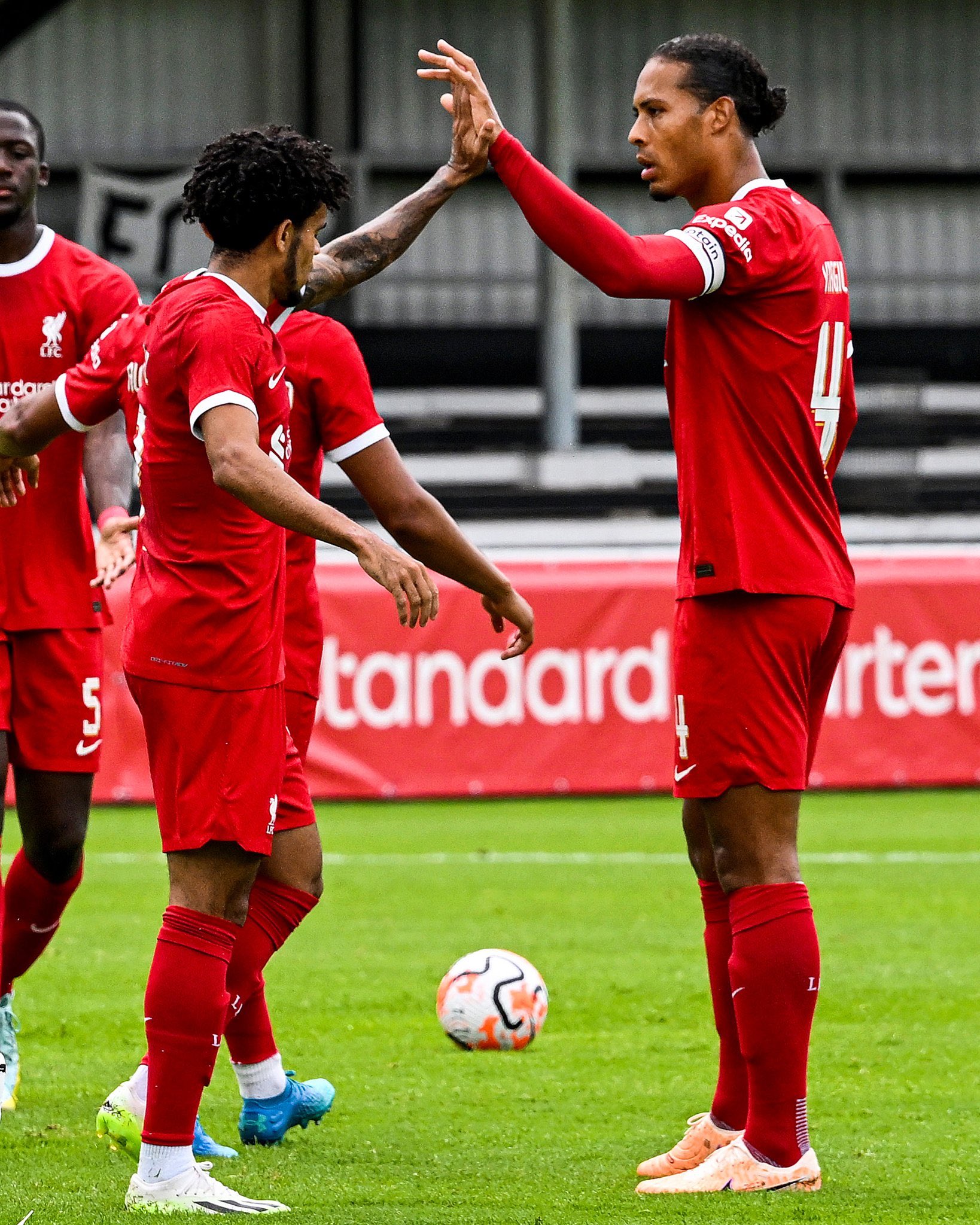 Salah giải cứu Liverpool, HLV Real Madrid phấn kh&iacute;ch với Bellingham - Ảnh 3.