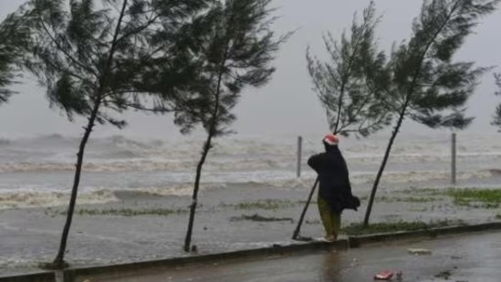 Bão gần Philippines mạnh lên rất nhanh, có thể thành siêu bão càn quét