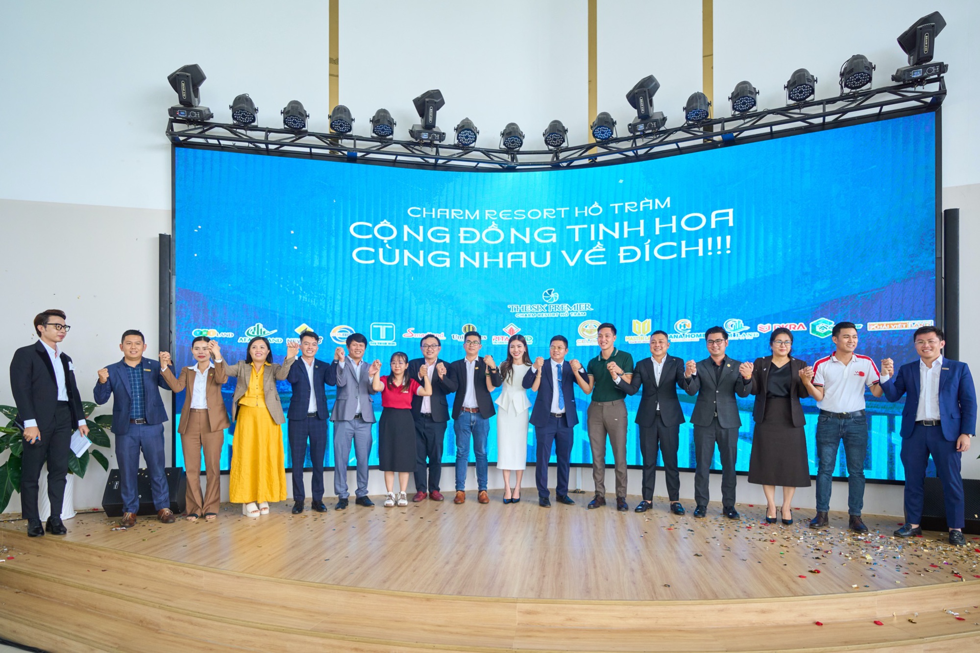 Charm&rsquo;s Sport Day - Ng&agrave;y hội tri &acirc;n đại l&yacute;, đối t&aacute;c từ Charm Resort Hồ Tr&agrave;m - Ảnh 2.