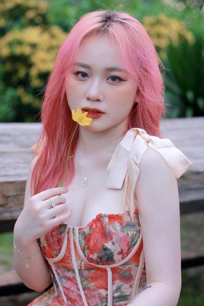 TikToker 3,7 triệu followers Min Min cấp cứu v&igrave; ph&ecirc; b&oacute;ng cười - Ảnh 1.
