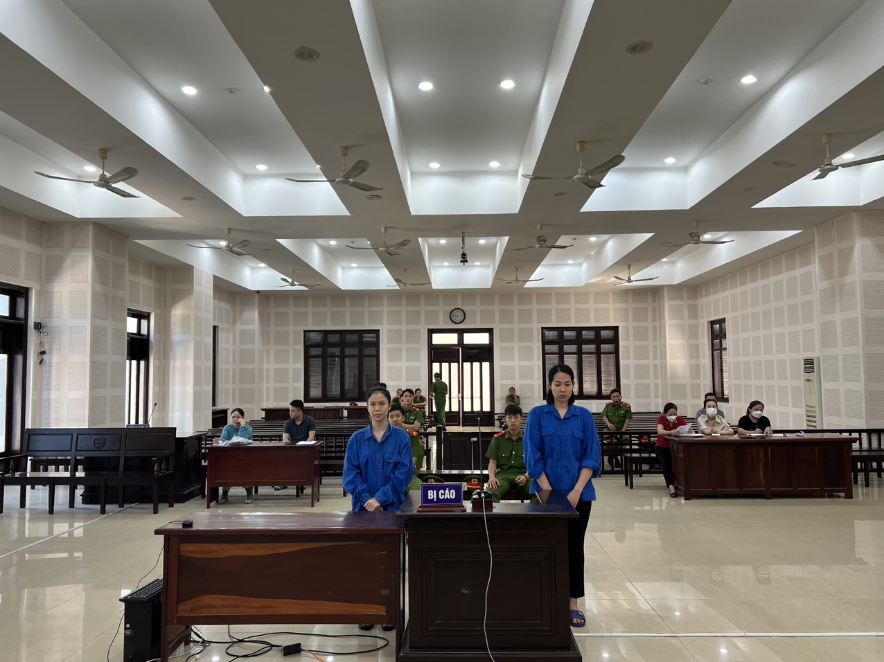 9 lần lừa đảo xin việc tại sân bay Đà Nẵng, 2 đối tượng trả giá - Ảnh 1.
