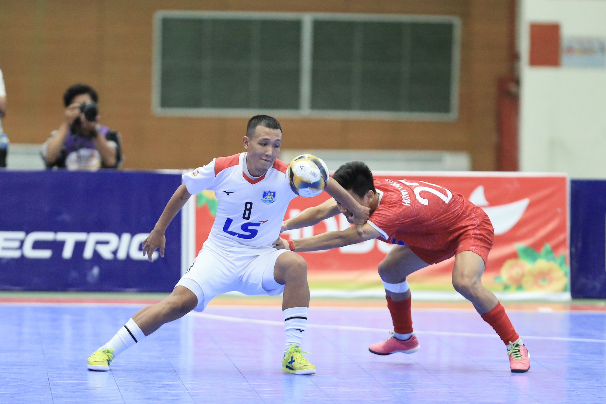 Thái Sơn Nam xây chắc ngôi đầu Giải Futsal HDBank VĐQG 2023 - Ảnh 2.