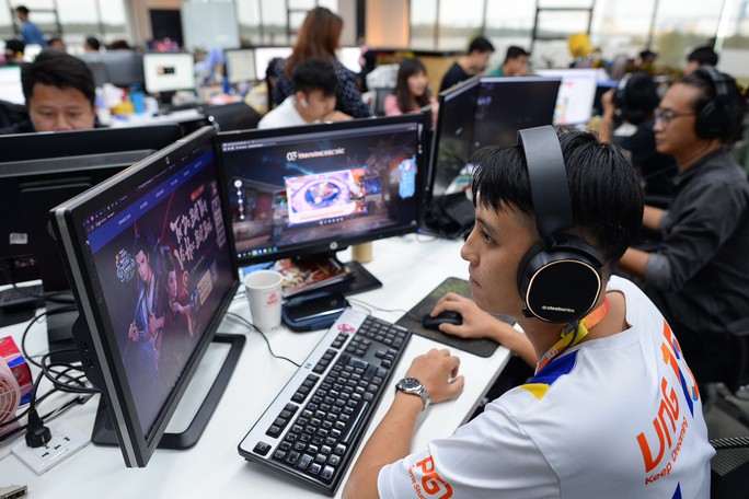 Thường trực Ch&iacute;nh phủ: Chưa &aacute;p thuế ti&ecirc;u thụ đặc biệt với game online - Ảnh 1.