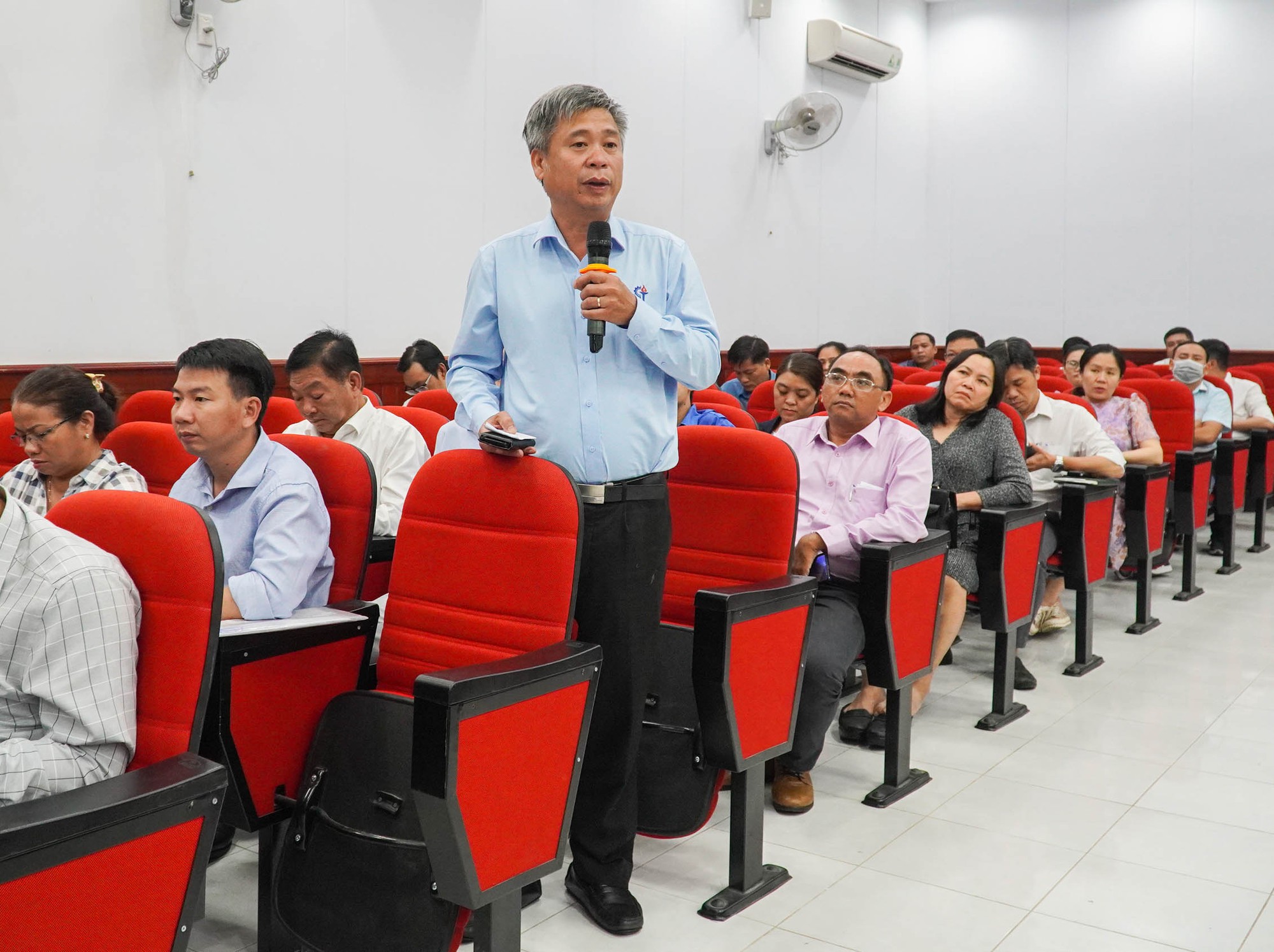 Nhiều giáo viên chưa có chứng chỉ kỹ năng nghề vì thiếu bộ đề thi