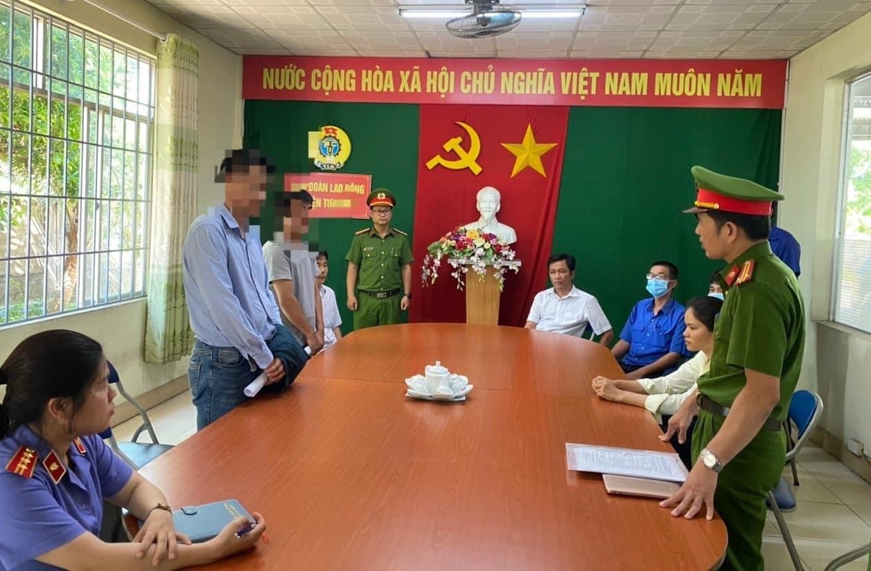 Khởi tố, bắt tạm giam giám đốc, phó giám đốc trung tâm đăng kiểm
