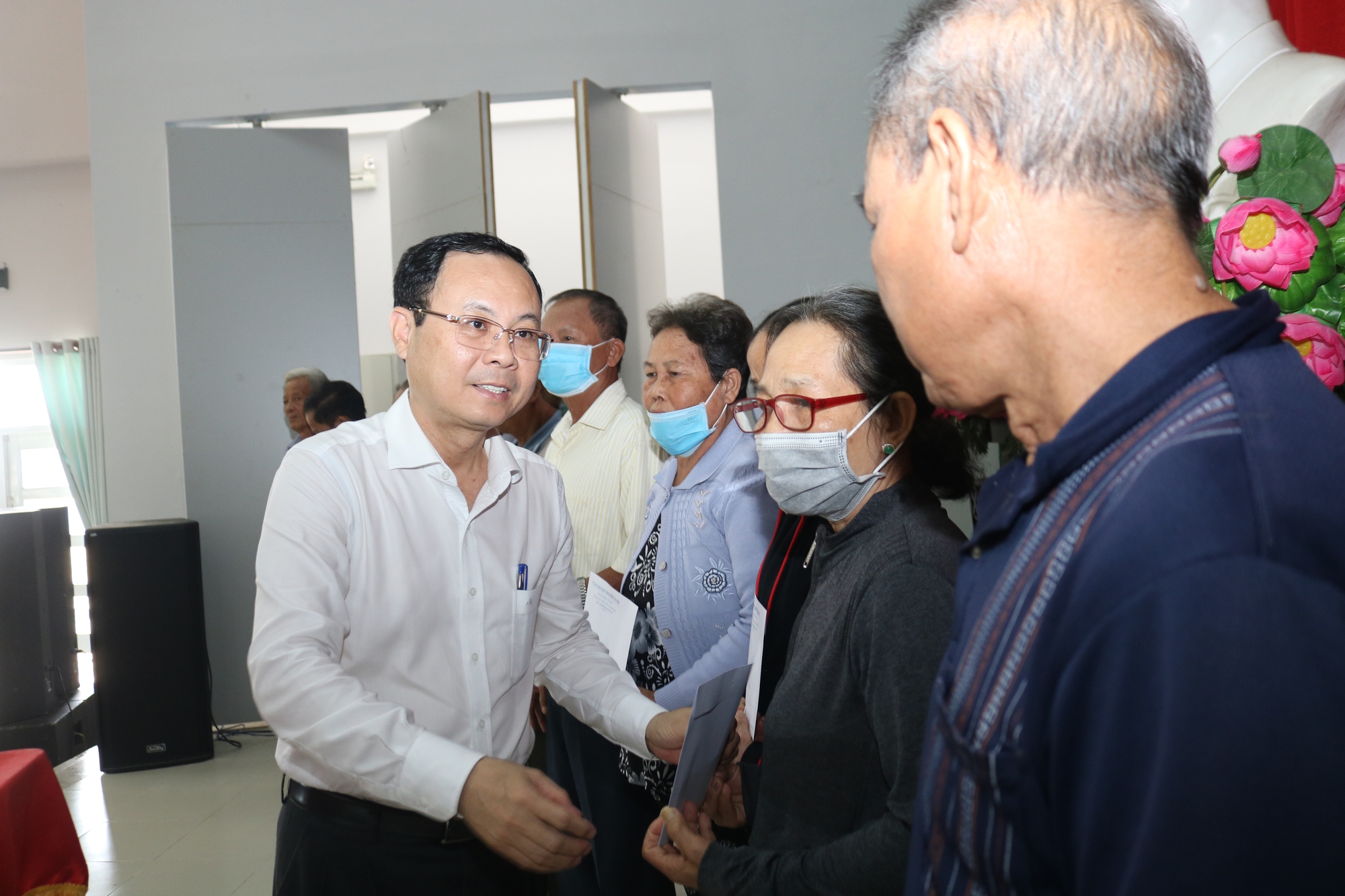 Cung tiến giống tre b&ecirc;n Lăng Chủ tịch Hồ Ch&iacute; Minh trồng tại Đền thờ Vua H&ugrave;ng ở Cần Thơ - Ảnh 7.
