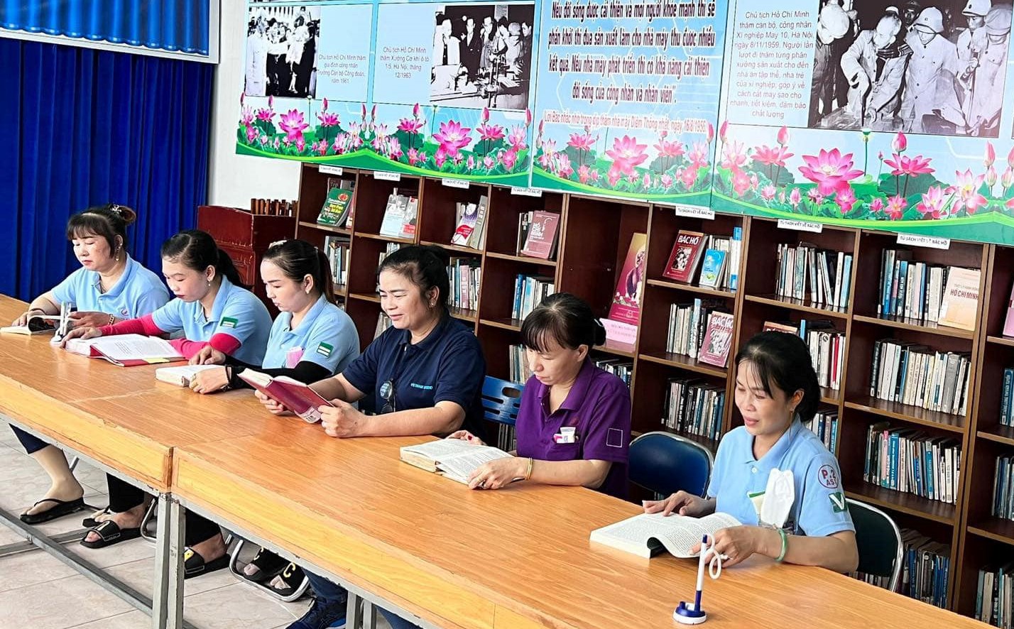 Ra mắt Không gian văn hóa Hồ Chí Minh tại doanh nghiệp