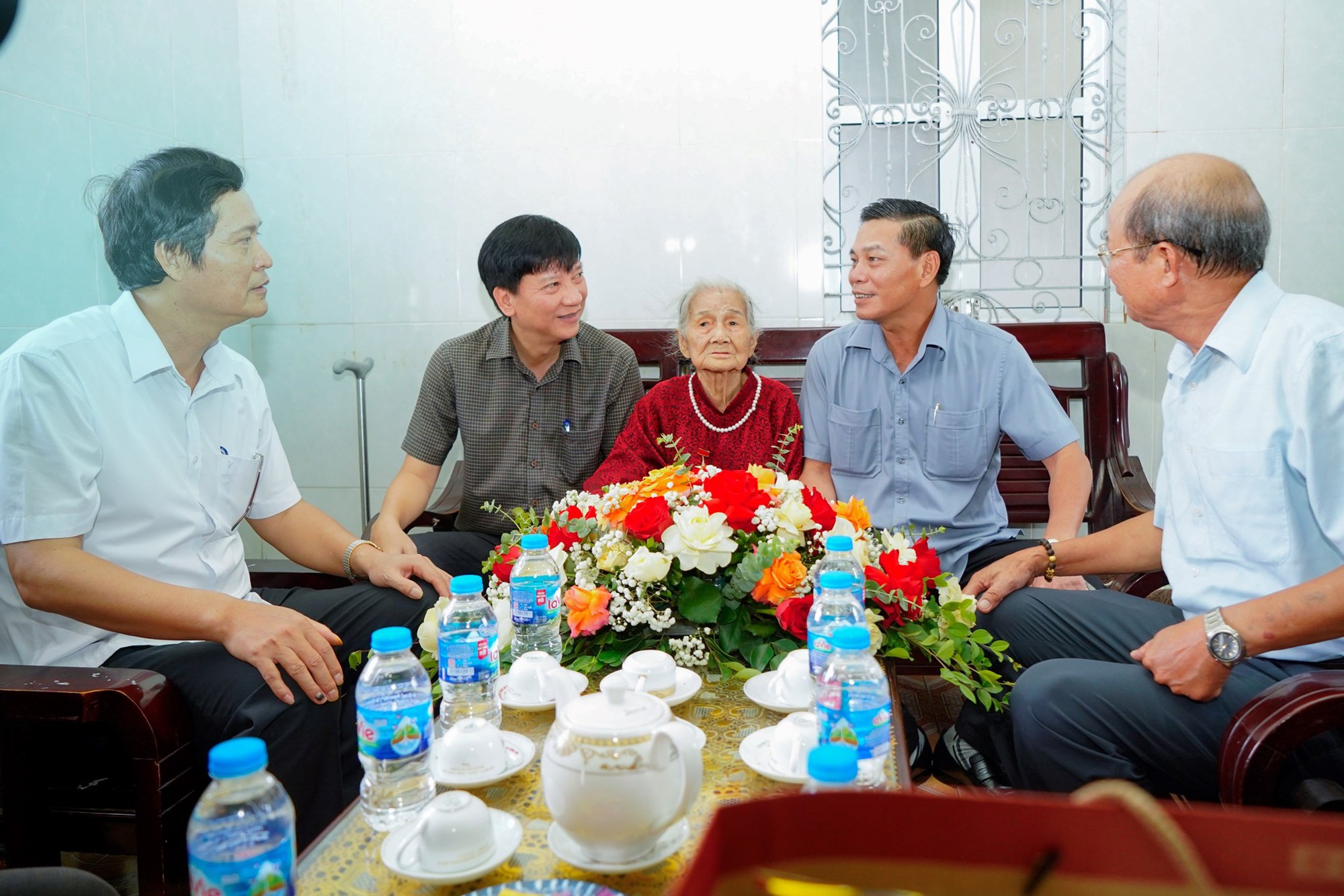 Hải Phòng tri ân, tặng quà người có công dịp 27-7 trị giá hơn 250 tỉ đồng