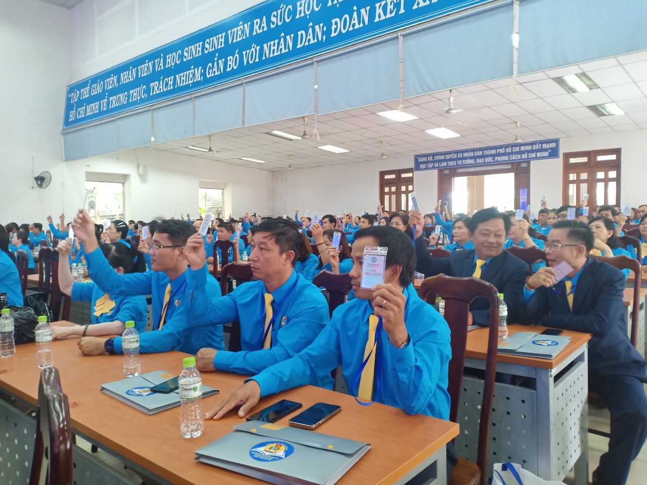 Đẩy mạnh phong tr&agrave;o thi đua lao động giỏi, lao động s&aacute;ng tạo  - Ảnh 4.