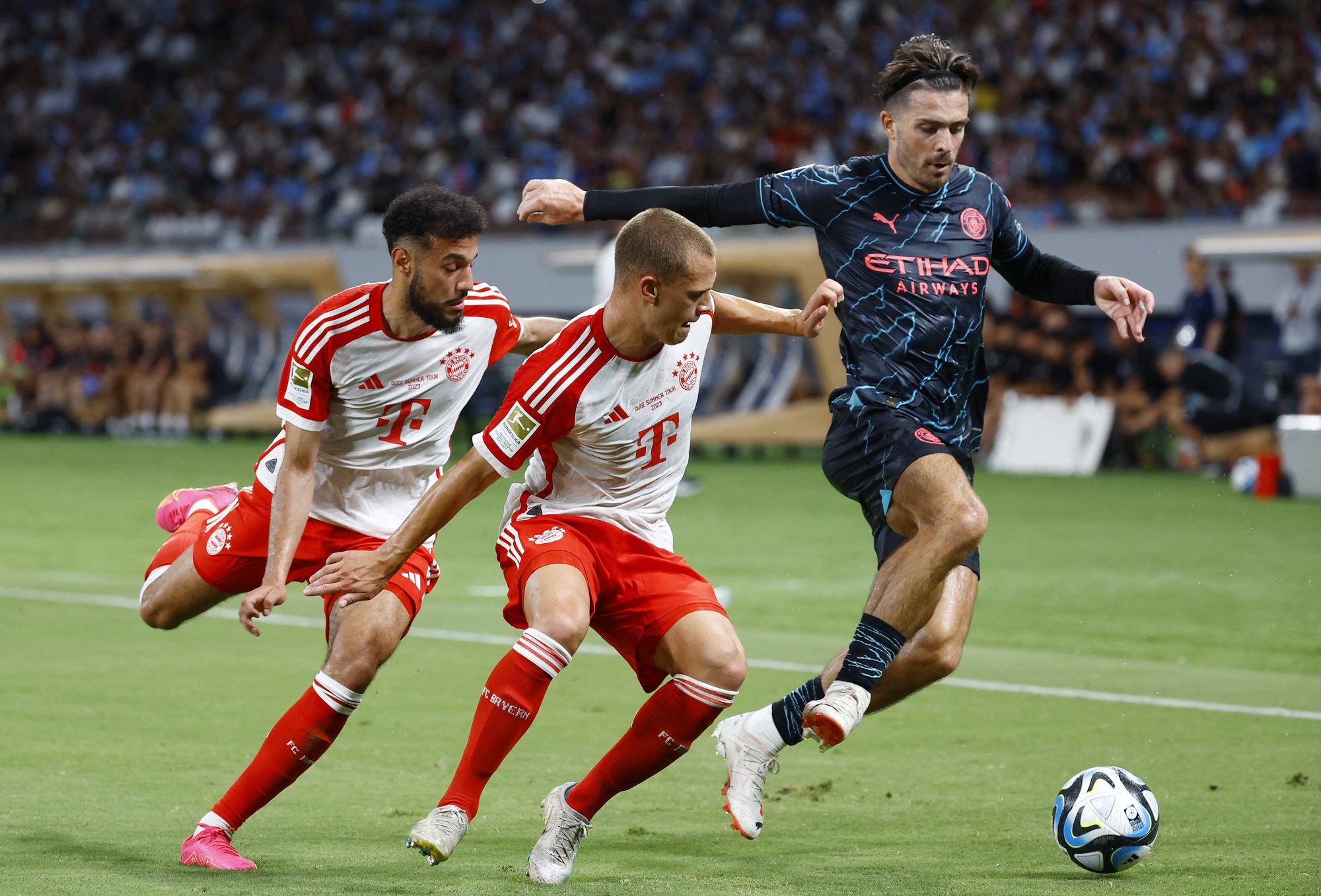 "Hùm xám" bại trận, Man City toàn thắng chuyến du đấu mùa hè