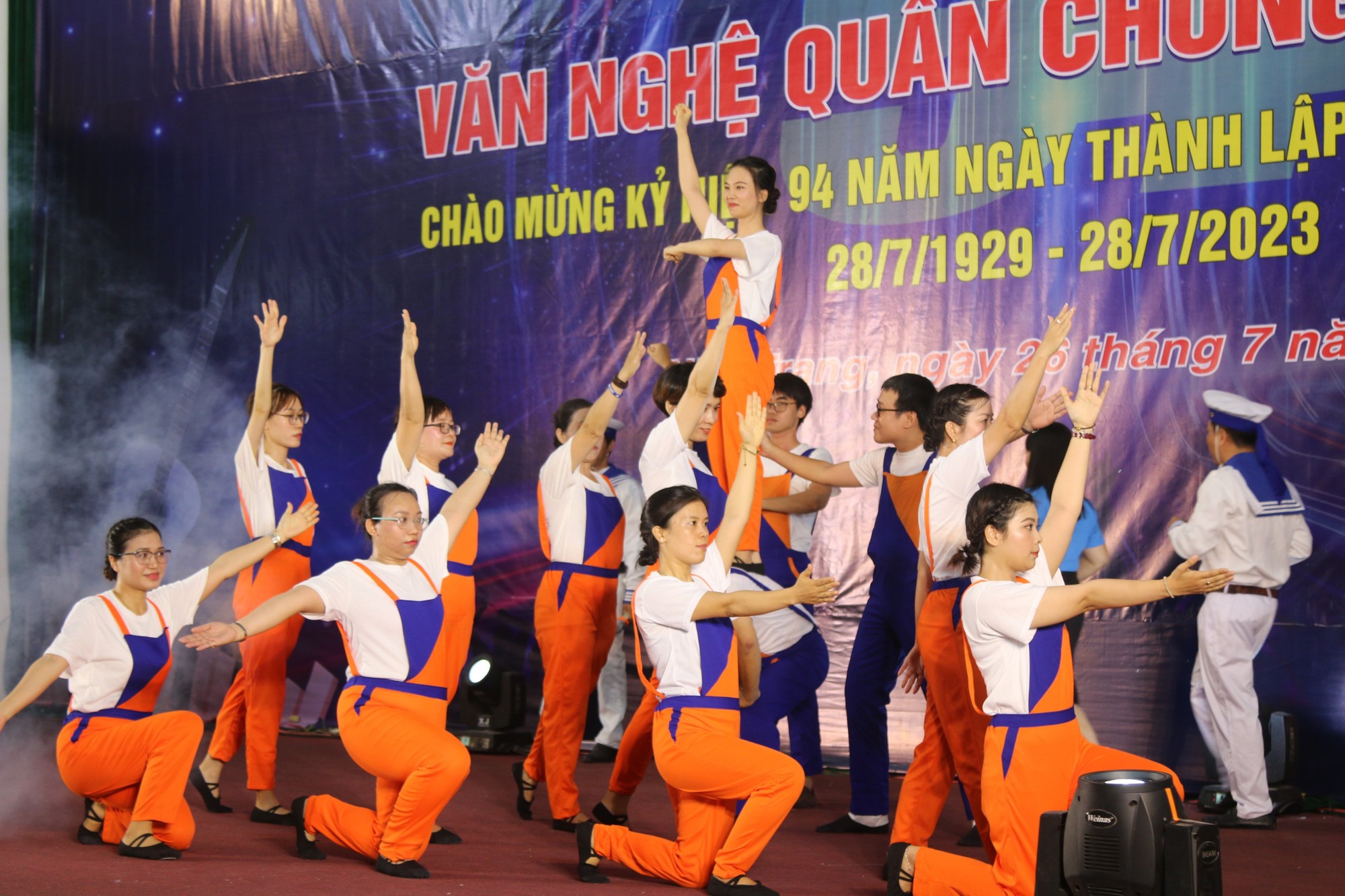 45 tiết mục tham dự hội diễn văn nghệ C&ocirc;ng đo&agrave;n vi&ecirc;n chức Kh&aacute;nh H&ograve;a - Ảnh 5.