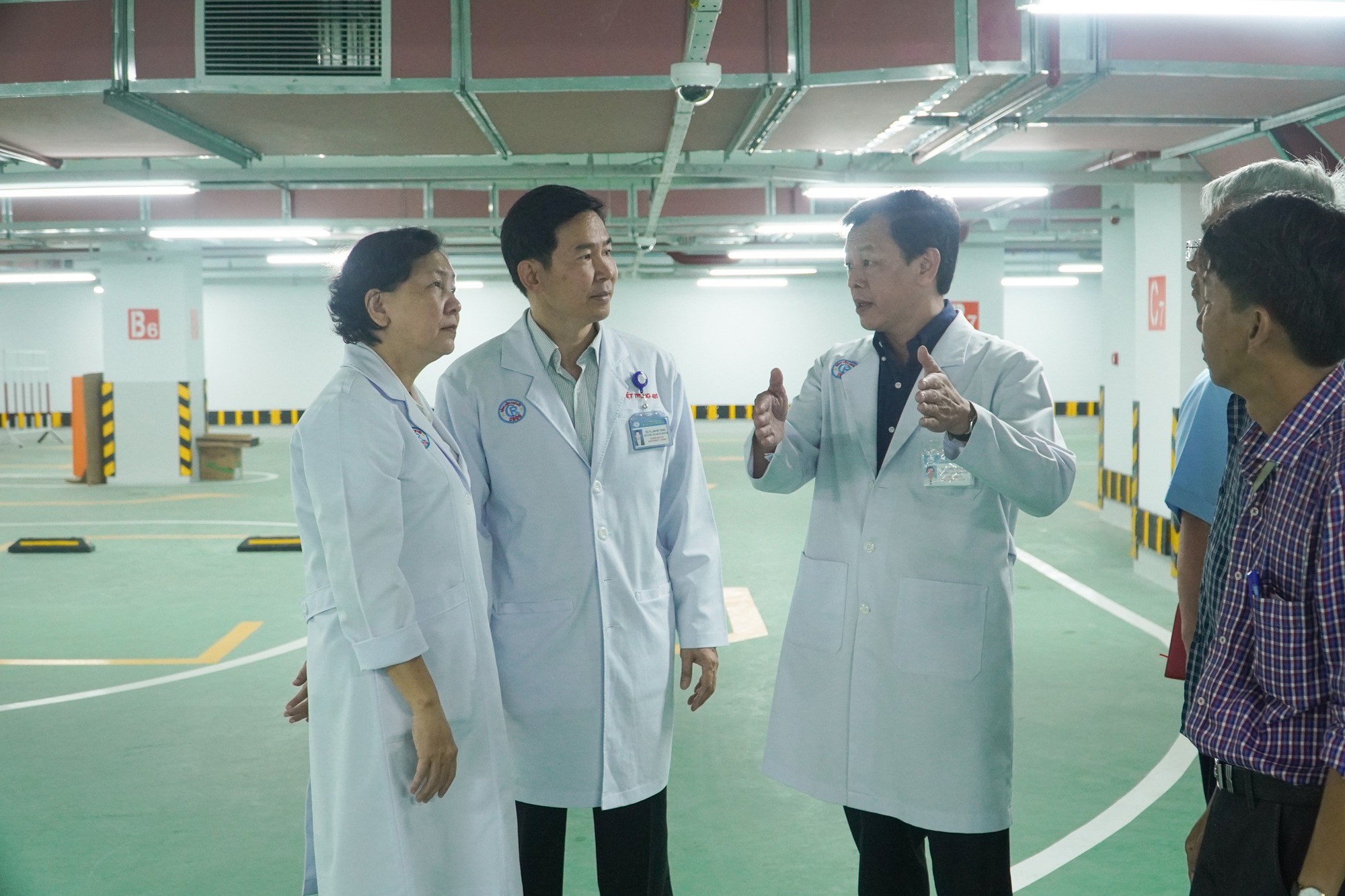Nỗi khổ khi gửi xe tại Bệnh viện Chợ Rẫy đã được giải tỏa - Ảnh 1.