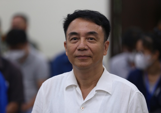 Cựu cục phó quản lý thị trường Trần Hùng lĩnh án 9 năm tù