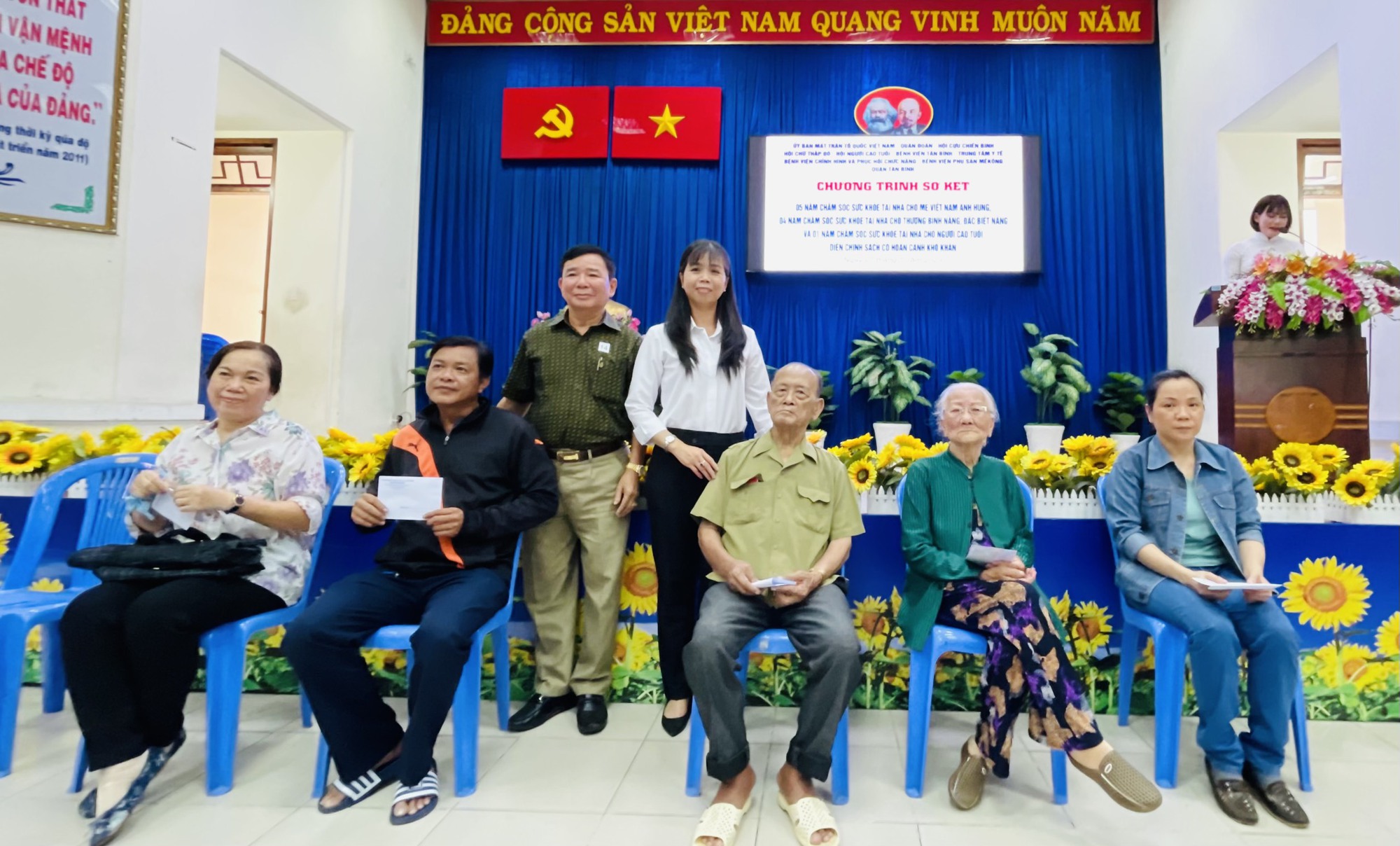 TP HCM: Ph&aacute;t động ủng hộ Quỹ Đền ơn đ&aacute;p nghĩa - Ảnh 3.