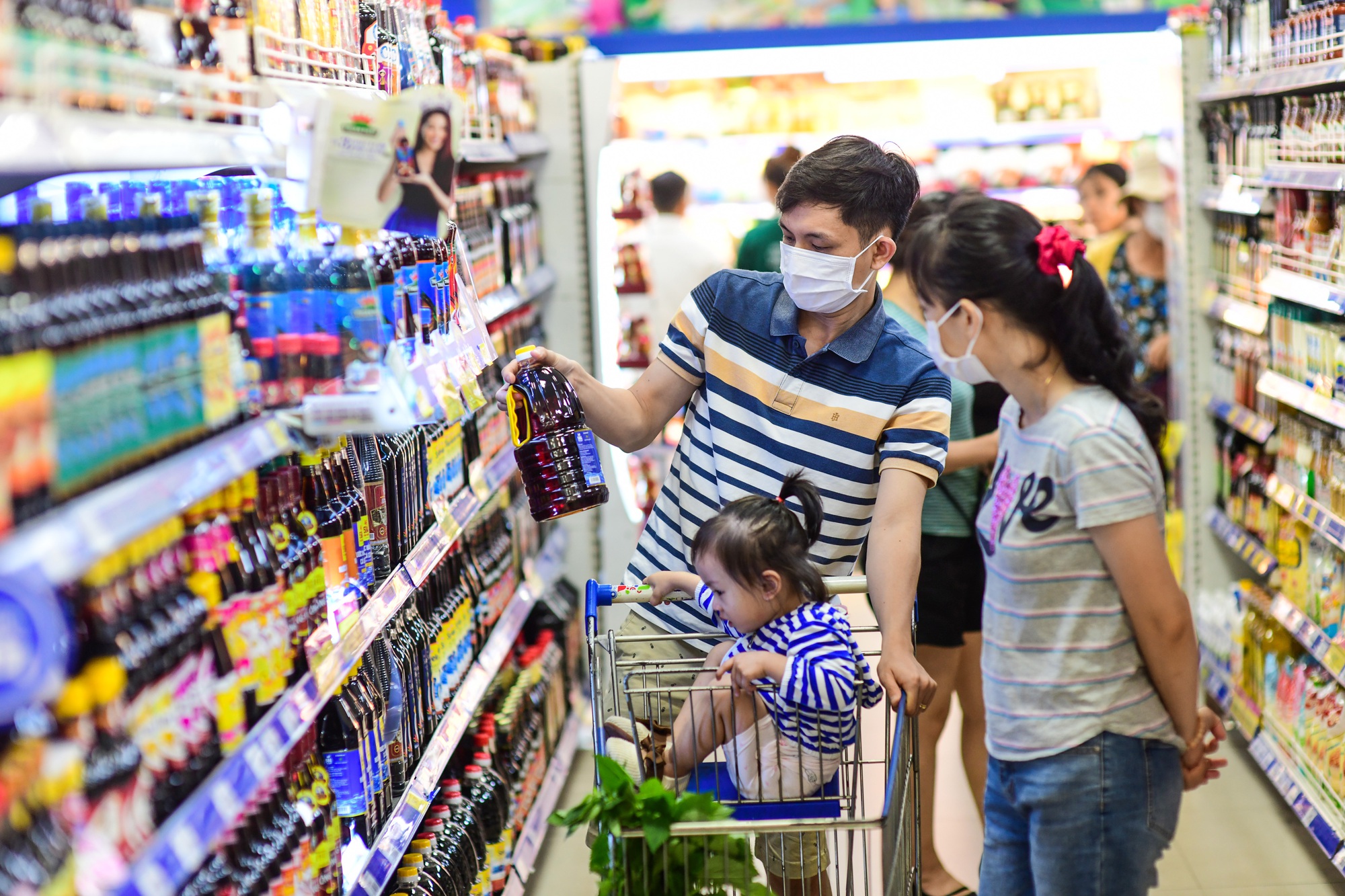 Chương trình Tích tem đổi túi và hành lý của Saigon Co.op thu hút khách - Ảnh 3.