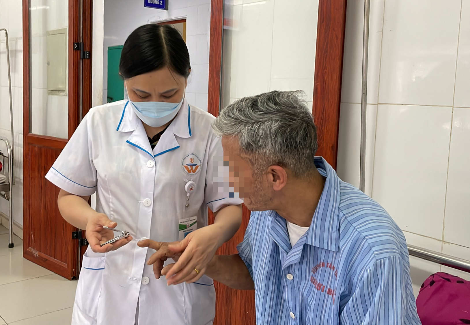Tỉ lệ hài lòng của người bệnh với dịch vụ y tế tăng lên 90% - Ảnh 1.