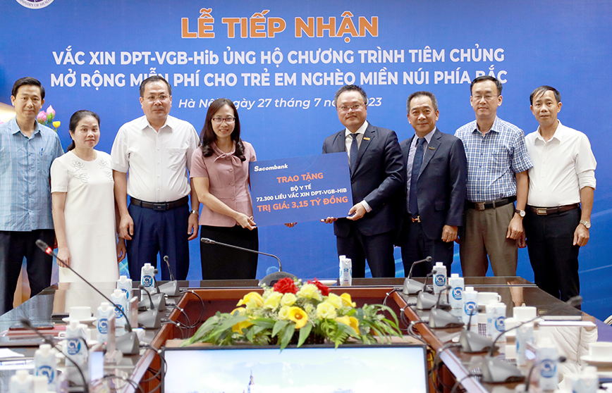 Việt Nam nhận 258.000 liều vắc-xin 5 trong 1: Ai được ưu ti&ecirc;n ti&ecirc;m trước? - Ảnh 1.
