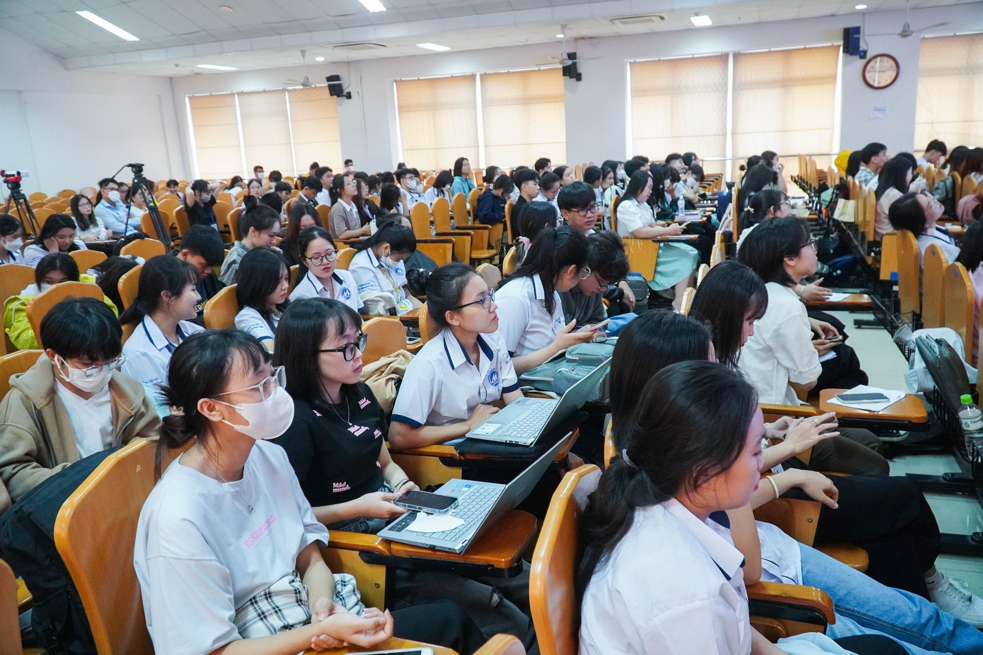 N&acirc;ng cao chất lượng giảng vi&ecirc;n trong ng&agrave;nh Logistics - Ảnh 1.