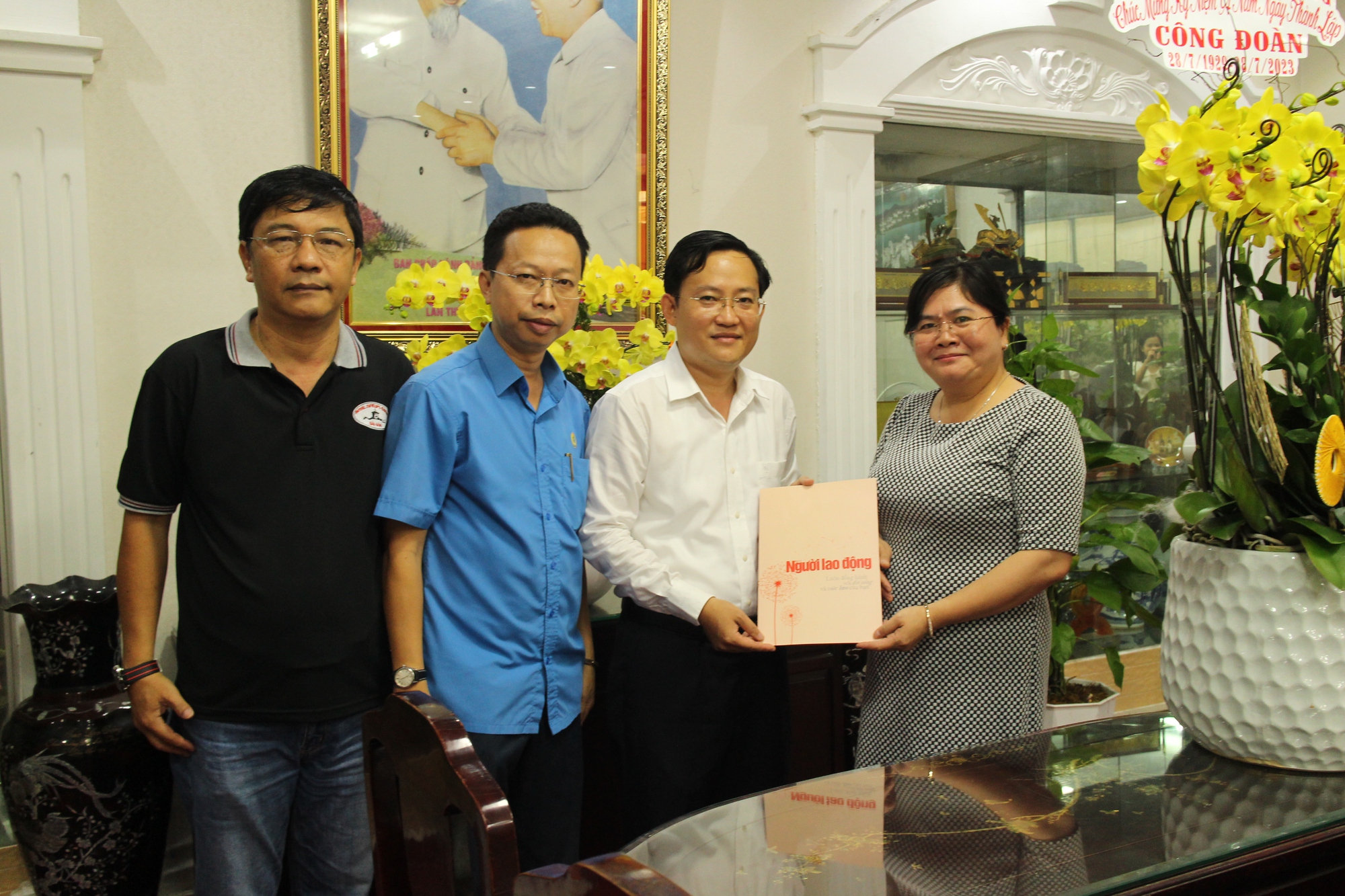 Hợp t&aacute;c th&ocirc;ng tin về phong tr&agrave;o CNVC-LĐ, hoạt động C&ocirc;ng đo&agrave;n - Ảnh 4.