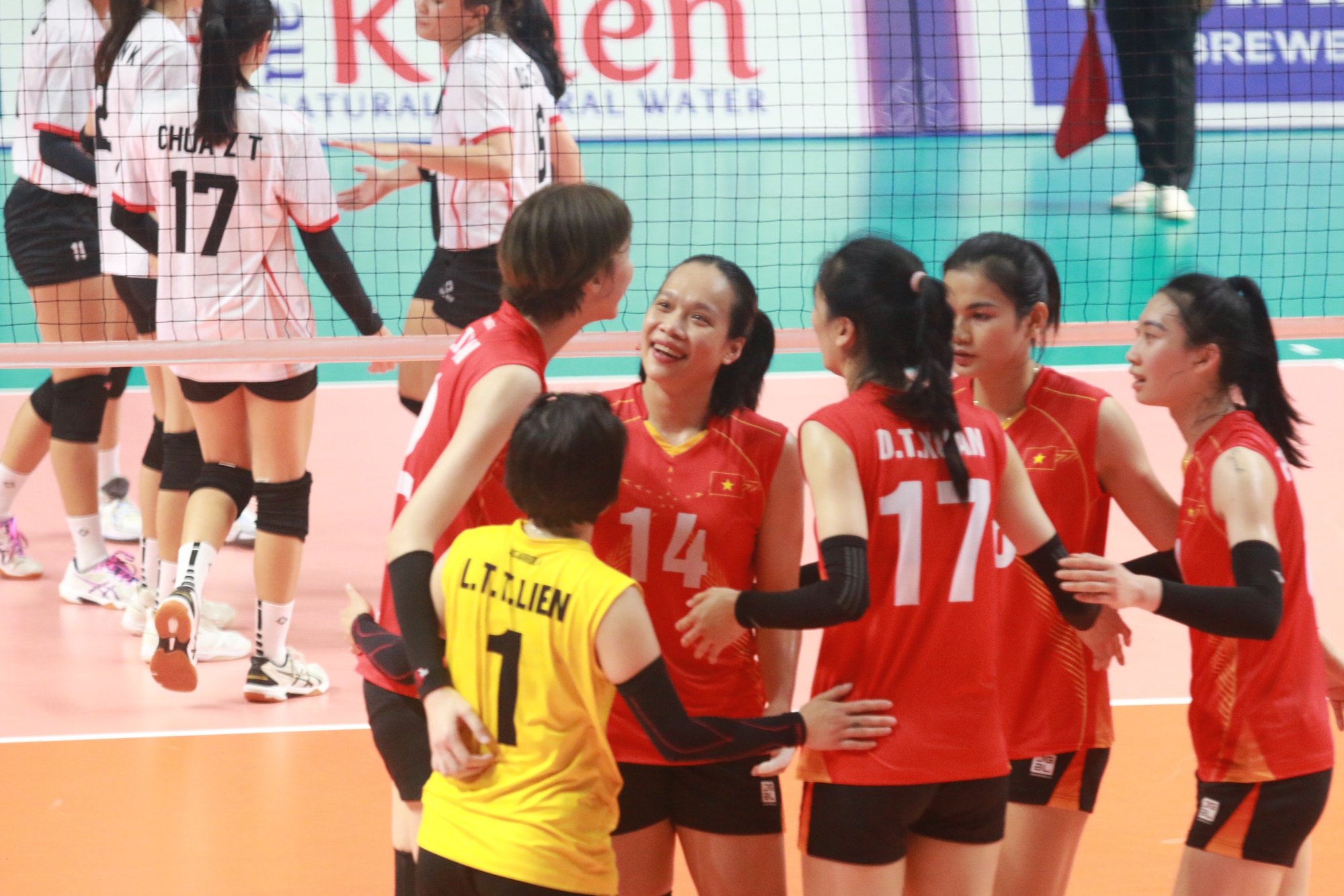 Thua chủ nh&agrave; Ph&aacute;p, tuyển nữ Việt Nam dừng bước FIVB Challenger Cup - Ảnh 1.