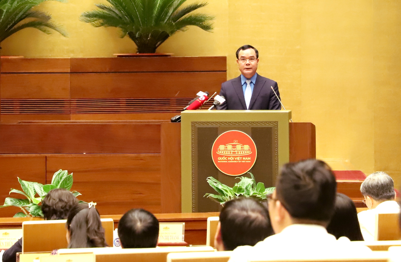 Lắng nghe t&acirc;m tư, nguyện vọng của đo&agrave;n vi&ecirc;n, người lao động - Ảnh 4.