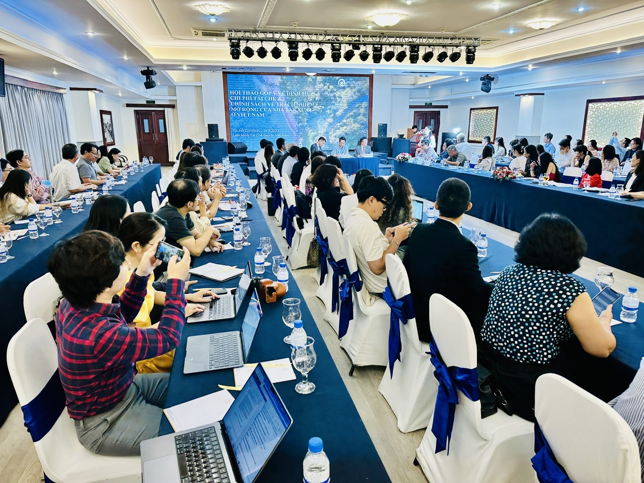 Doanh nghiệp lo phải đóng hơn 6.000 tỉ đồng/năm phí tái chế phế liệu