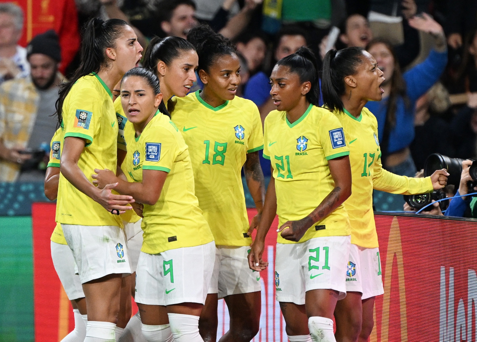 World Cup nữ 2023: Ph&aacute;p lại &aacute;m Brazil, ngăn đối thủ sớm lấy v&eacute; v&ograve;ng 1/8 - Ảnh 3.