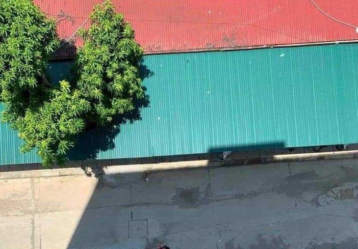 Người phụ nữ rơi từ tầng 8 tòa nhà bệnh viện xuống tử vong