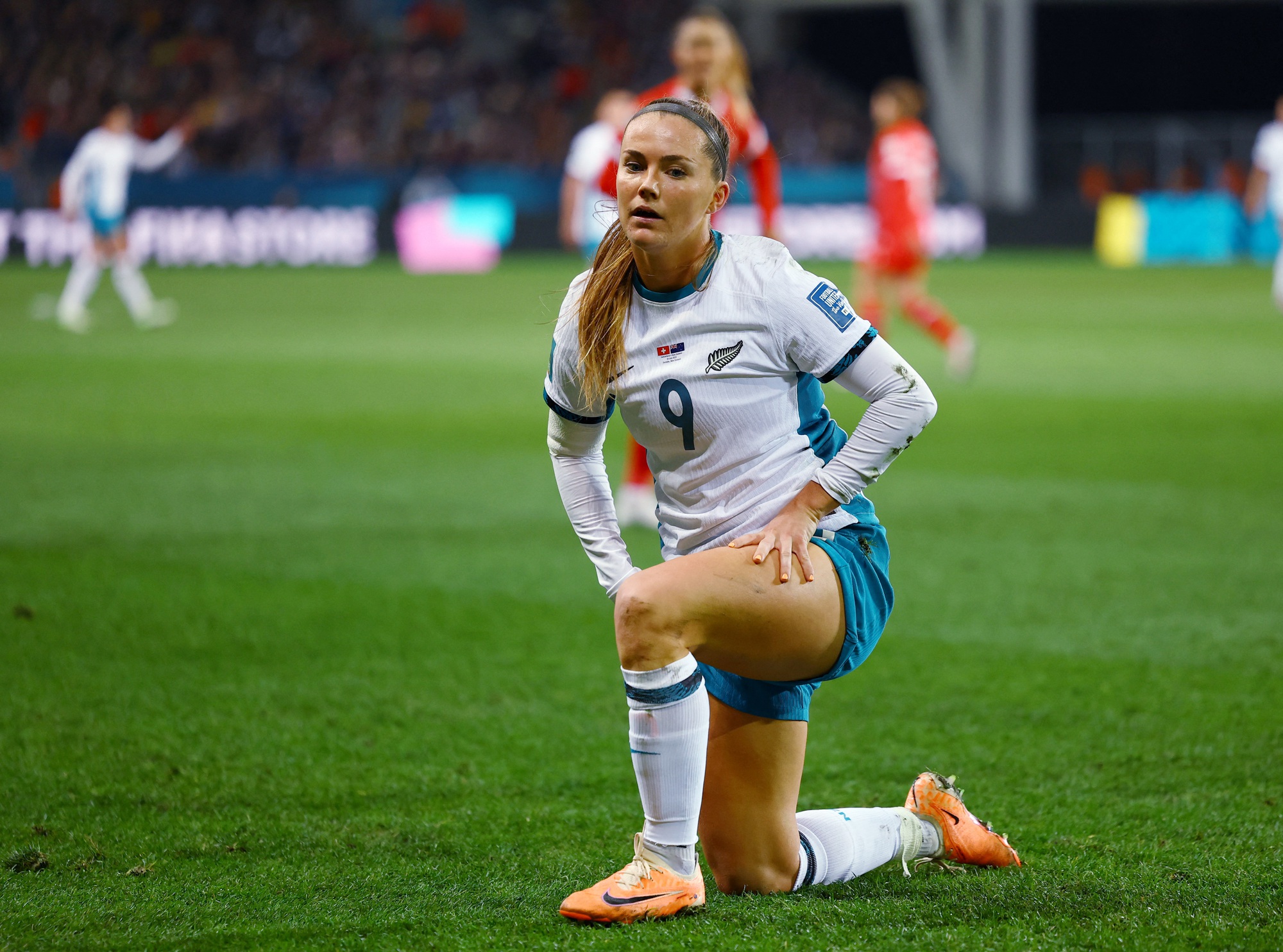 World Cup nữ 2023: Philippines kh&ocirc;ng thể l&agrave;m n&ecirc;n kỳ t&iacute;ch, chủ nh&agrave; New Zealand bị loại đầy tiếc nuối - Ảnh 5.