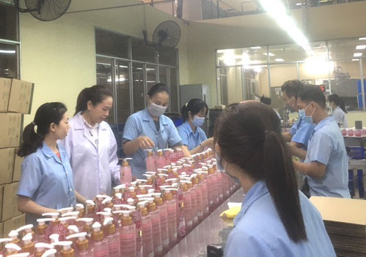 Hạnh ph&uacute;c khi được dấn th&acirc;n - Ảnh 1.