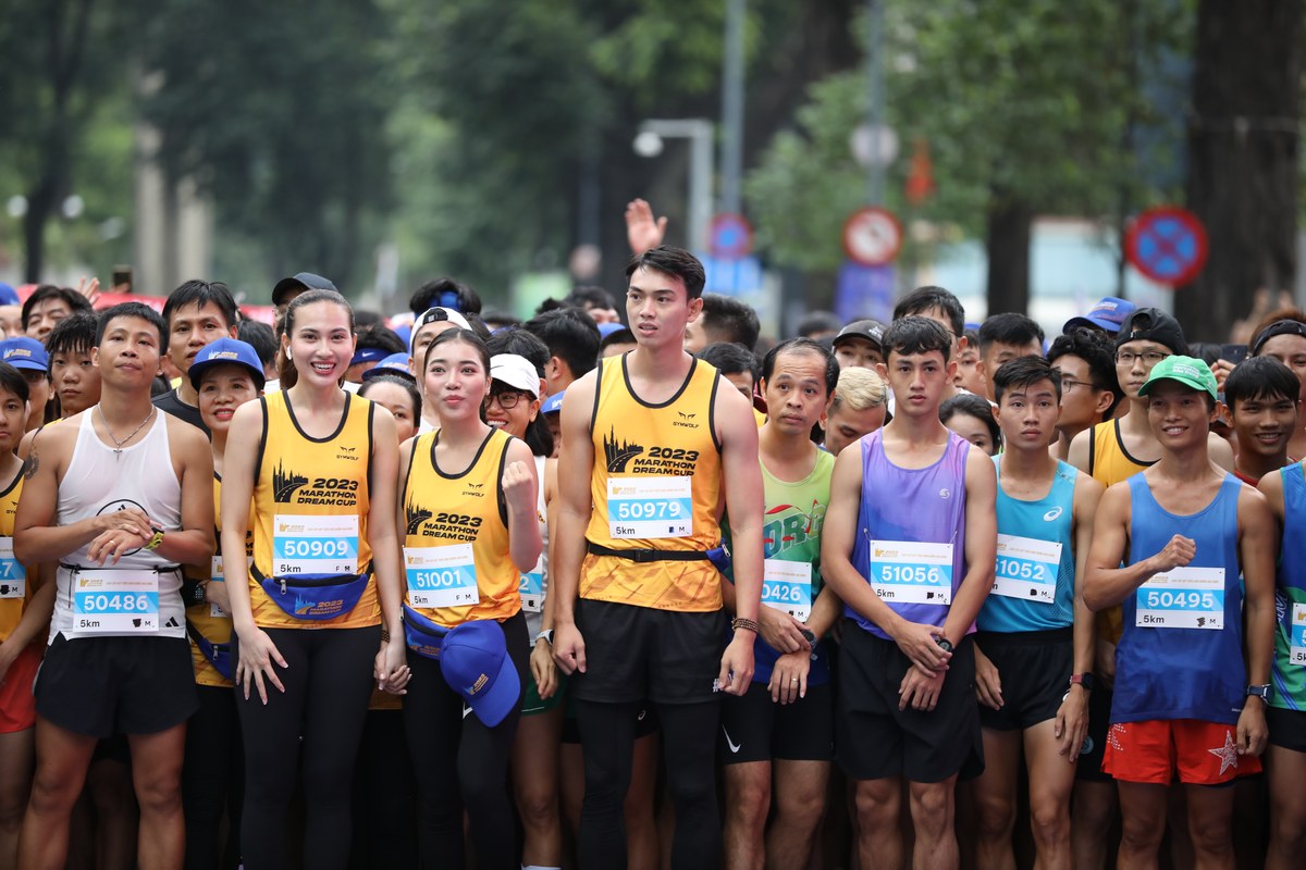 G&oacute;p hơn 450 triệu đồng cho người ngh&egrave;o tại Giải Marathon Dream Cup 2023 - Ảnh 1.