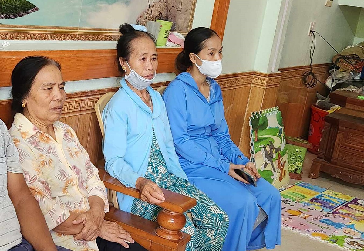 D&acirc;n ngh&egrave;o đi&ecirc;u đứng khi chủ hụi tuy&ecirc;n bố 