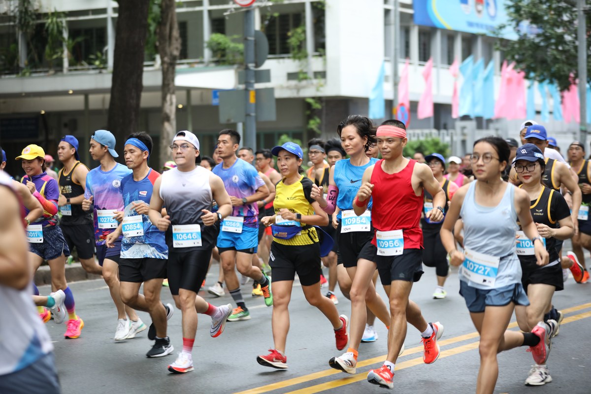 G&oacute;p hơn 450 triệu đồng cho người ngh&egrave;o tại Giải Marathon Dream Cup 2023 - Ảnh 3.