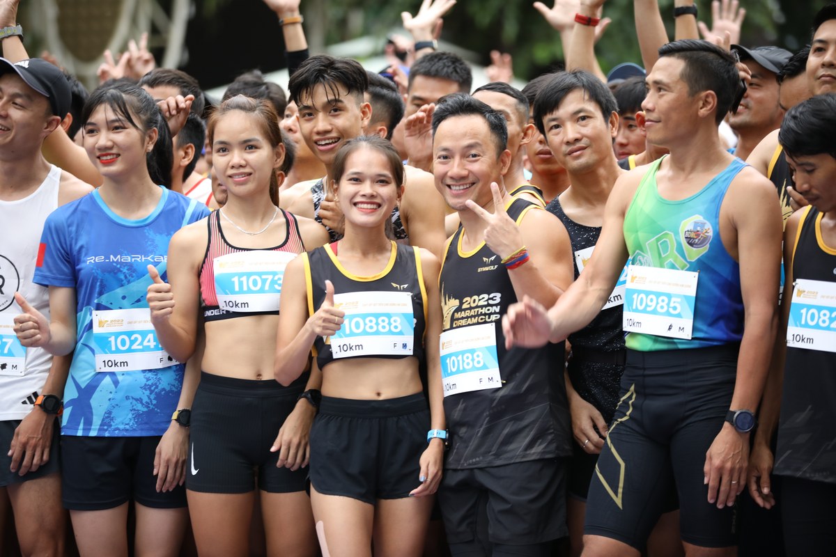 Góp hơn 450 triệu đồng cho người nghèo tại Giải Marathon Dream Cup 2023