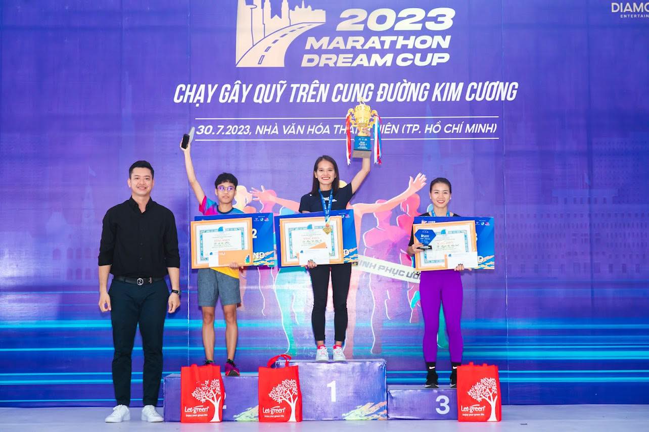 G&oacute;p hơn 450 triệu đồng cho người ngh&egrave;o tại Giải Marathon Dream Cup 2023 - Ảnh 4.