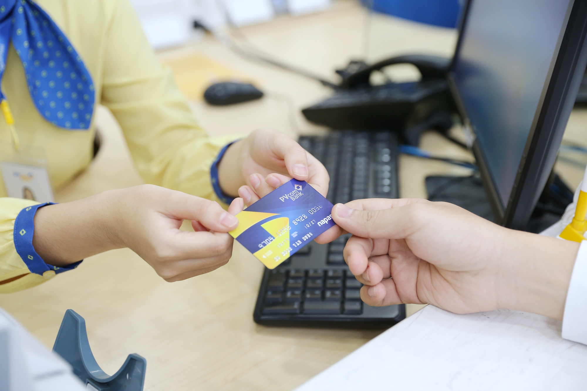 Ho&agrave;n tiền đến 2 triệu đồng khi chi ti&ecirc;u qua t&agrave;i khoản thanh to&aacute;n PVcomBank
