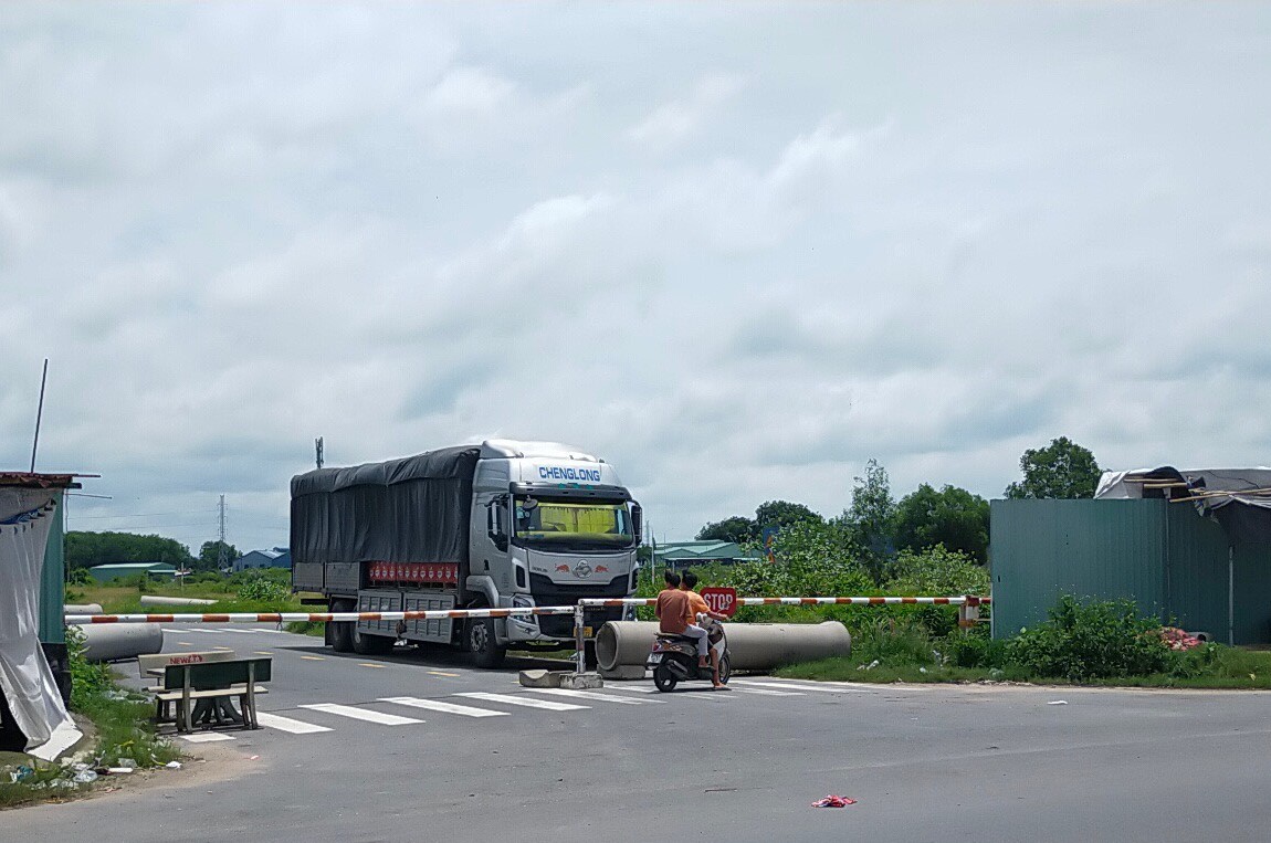 Phát hiện thi thể người đàn ông với hàng chục vết đâm