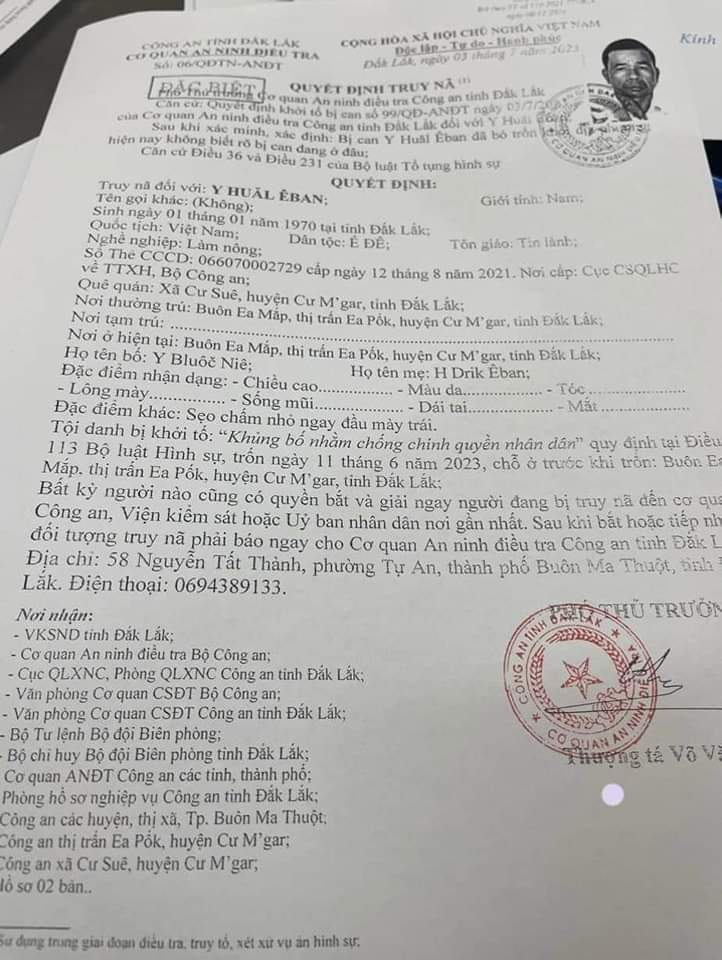 Truy n&atilde; đặc biệt một bị can trong vụ tấn c&ocirc;ng trụ sở x&atilde; ở Đắk Lắk - Ảnh 1.