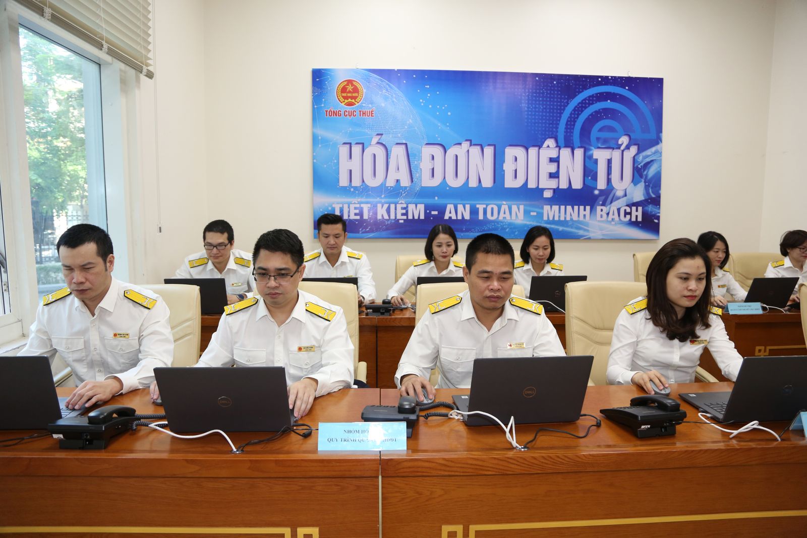 Bộ Tài chính: Xử lý việc bao che cho hành vi buôn bán hóa đơn điện tử trái phép