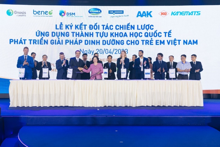 Đi t&igrave;m chất lượng lợi nhuận của &ocirc;ng lớn ng&agrave;nh sữa - Ảnh 5.