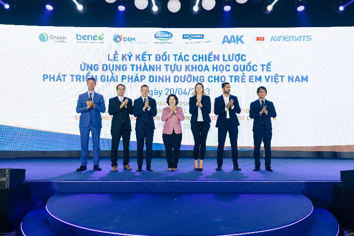 Đi t&igrave;m chất lượng lợi nhuận của &ocirc;ng lớn ng&agrave;nh sữa - Ảnh 6.
