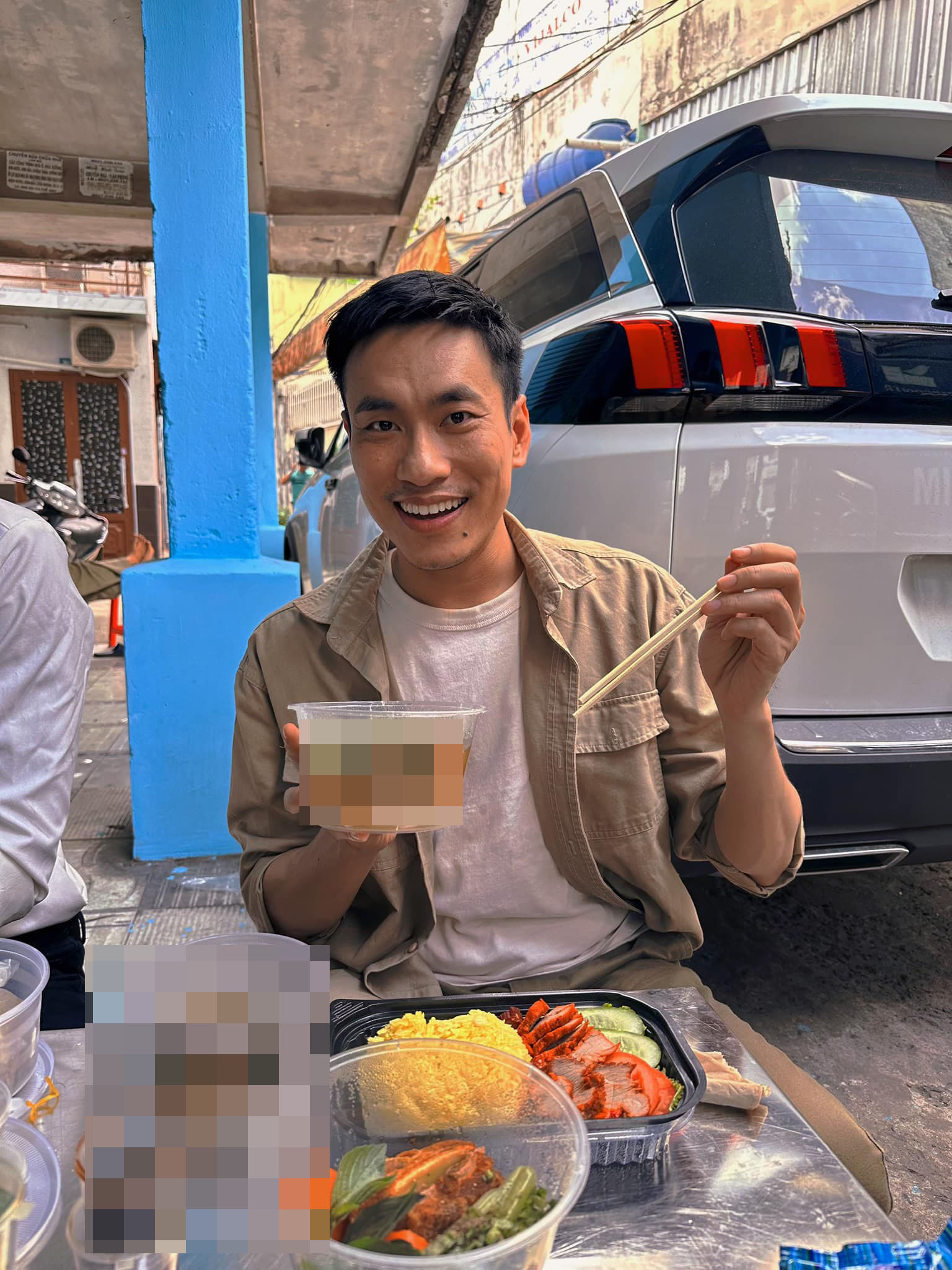 Người hâm mộ lo Kiều Minh Tuấn giảm cân quá đà - Ảnh 1.