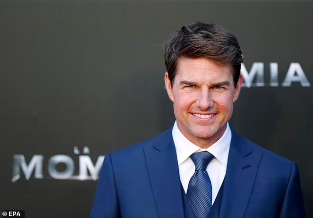Tài tử Tom Cruise với cảm hứng theo chân Harrison Ford