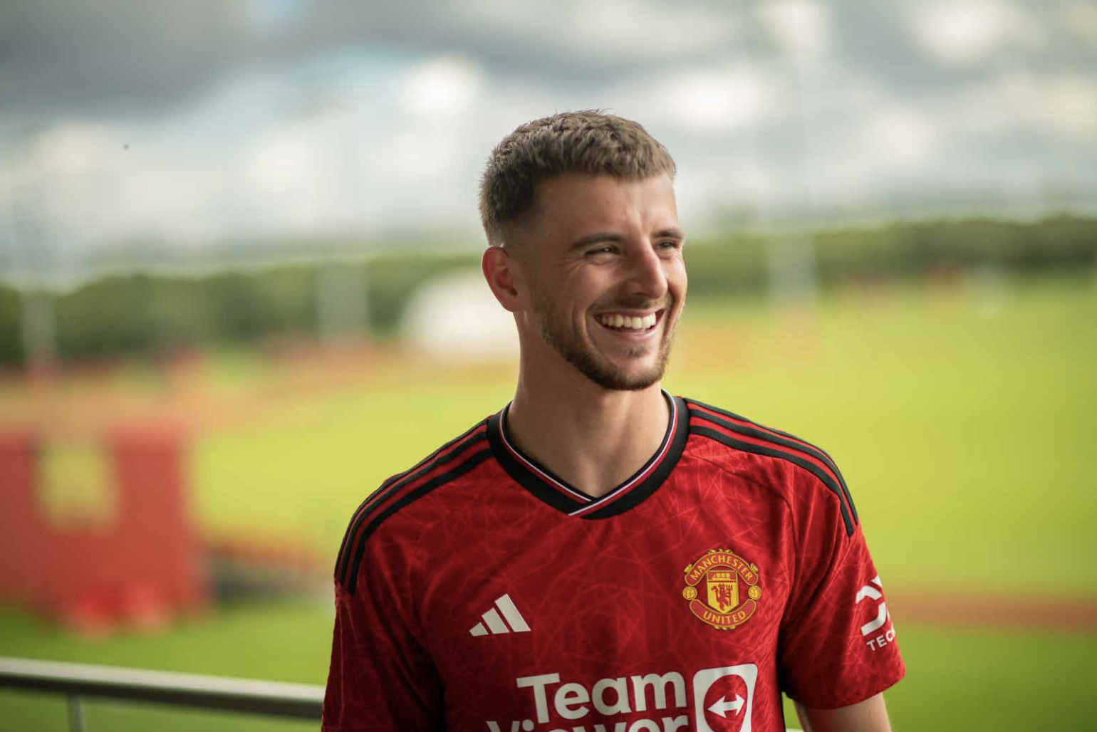 Mason Mount ch&iacute;nh thức gia nhập Man United, nhận lương cao hơn thủ qu&acirc;n - Ảnh 11.