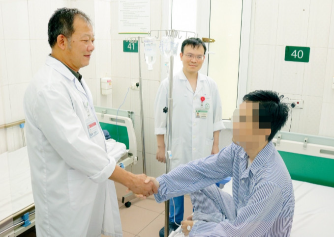 Thanh niên trẻ "vỡ tim", hôn mê sau đợt ho sốt