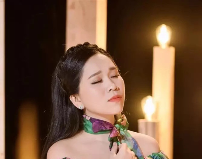 Cháu gái cố NSƯT Vũ Linh nói về "bản án cấm sóng"