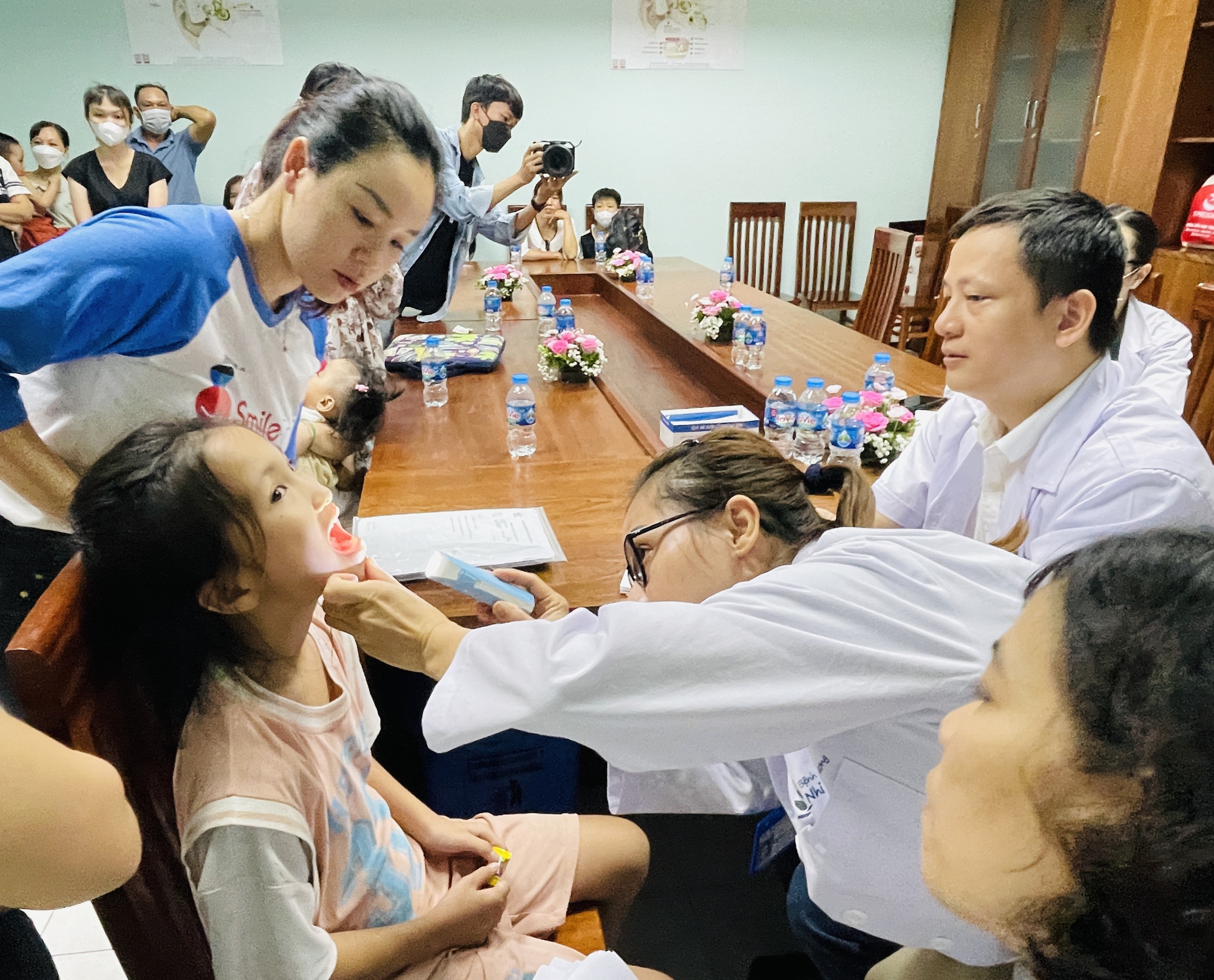 Smile Train hỗ trợ điều trị to&agrave;n diện trẻ dị khe hở m&ocirc;i &ndash; v&ograve;m miệng - Ảnh 2.